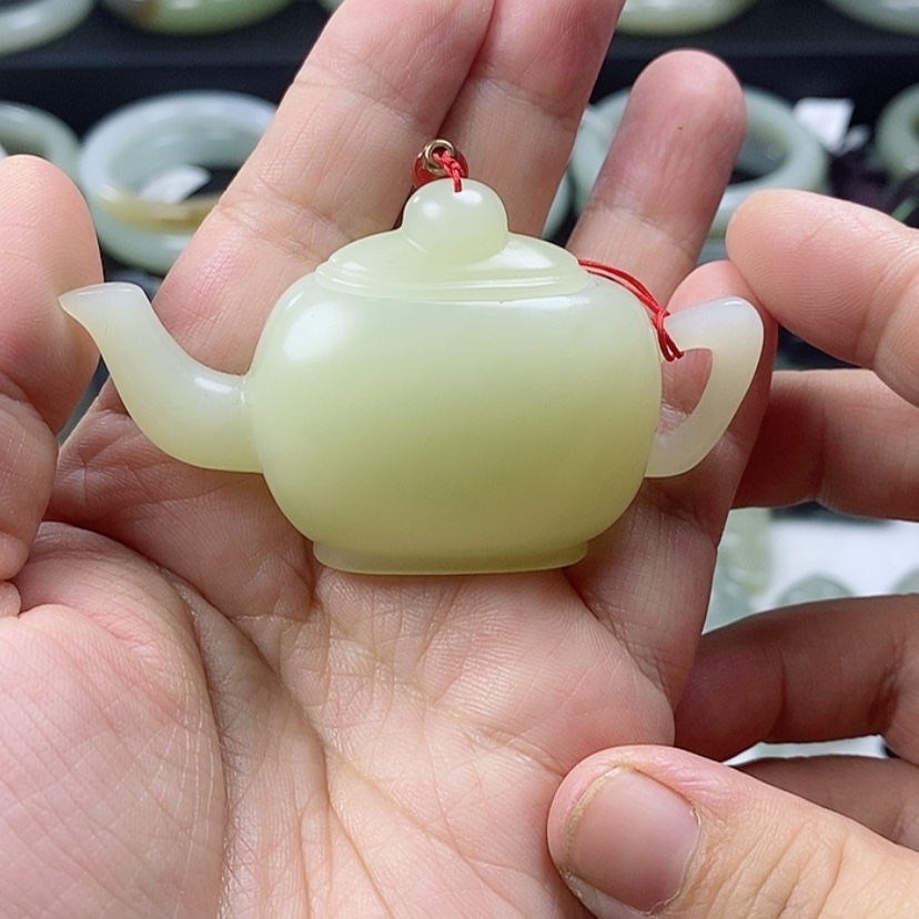 【闪购商品】颈饰未镶嵌和田玉