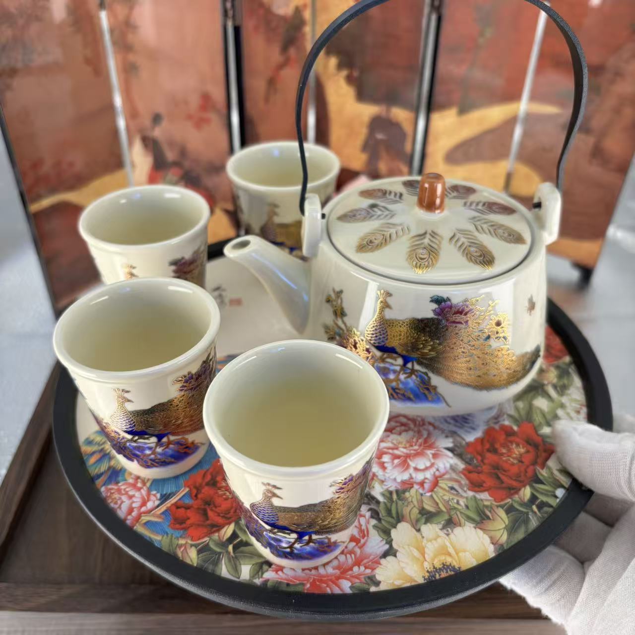 亮光黄（孔雀牡丹）提梁壶+圆盘+四杯-3200