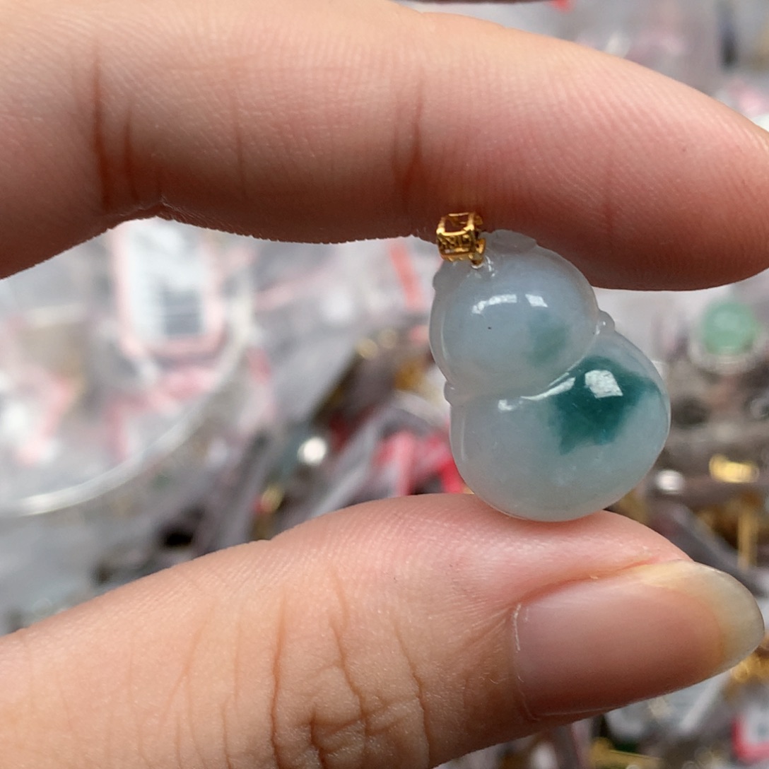 翡翠戒指18K金镶嵌