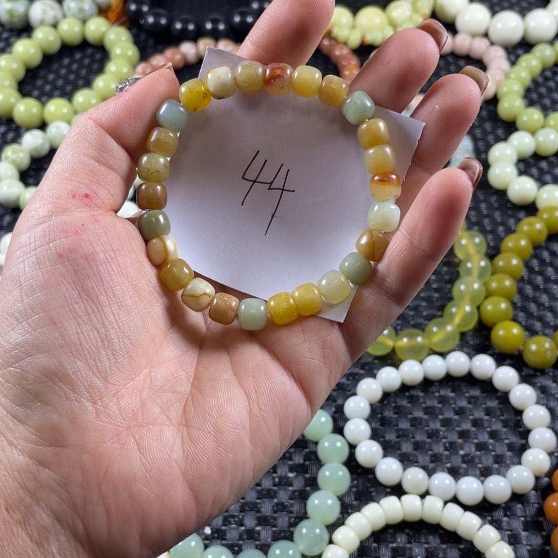 蛇纹石玉未镶嵌手链