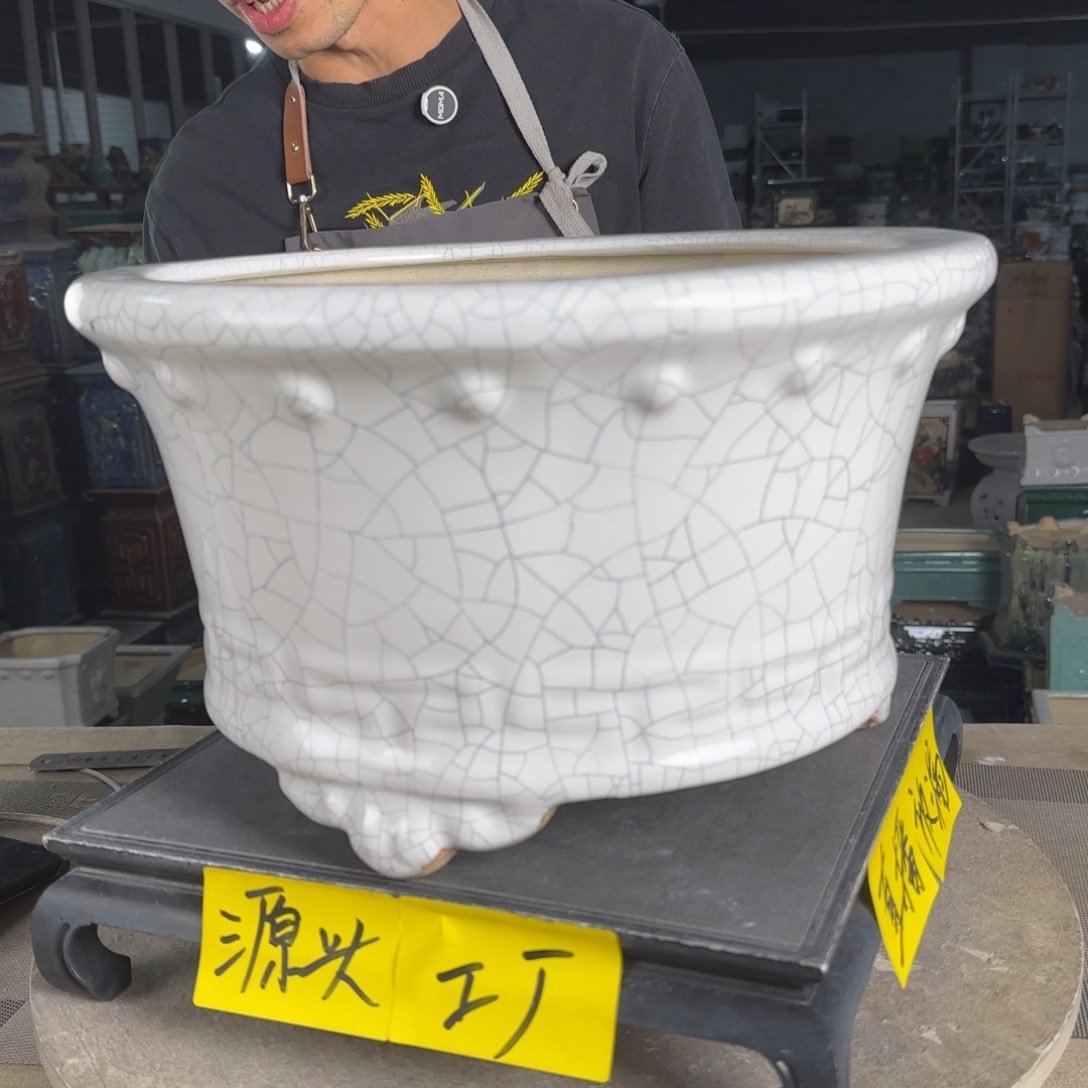 石湾花盆内口29，内深17缝隙714
