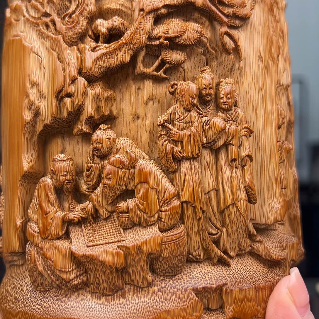 竹徐*竹雕东山报捷笔筒