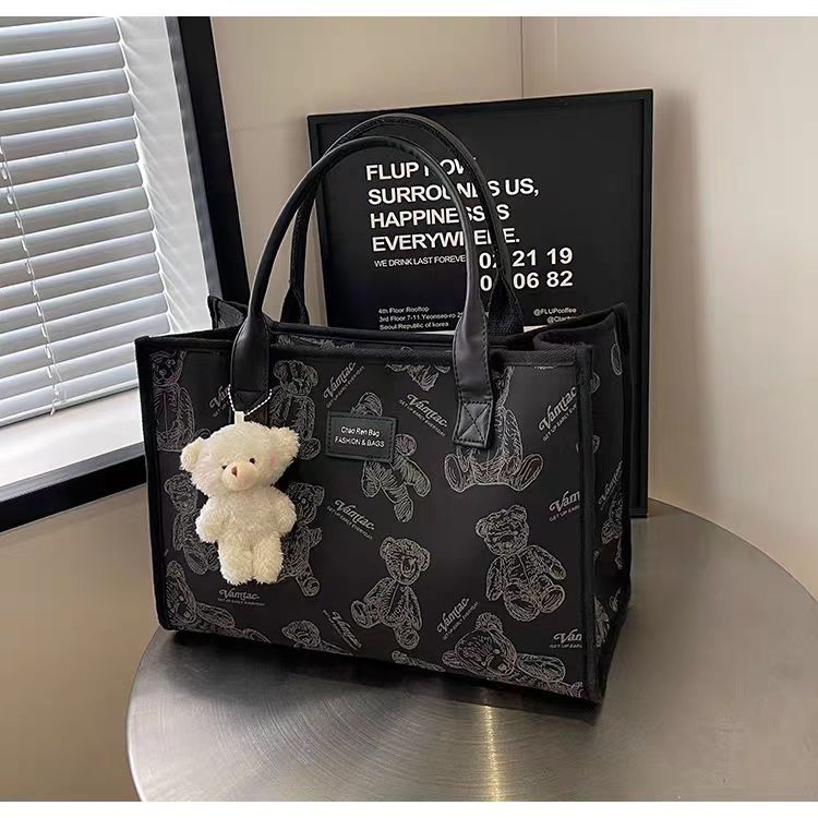 大容量帆布包托特包包女2025新款手提包时尚通勤外出单肩妈咪大包