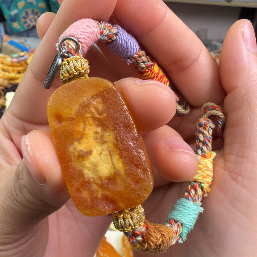 蜜蜡裸石未镶嵌琥珀