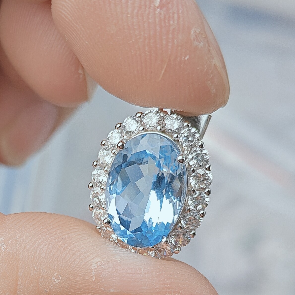 银s925镶嵌天然托帕吊坠