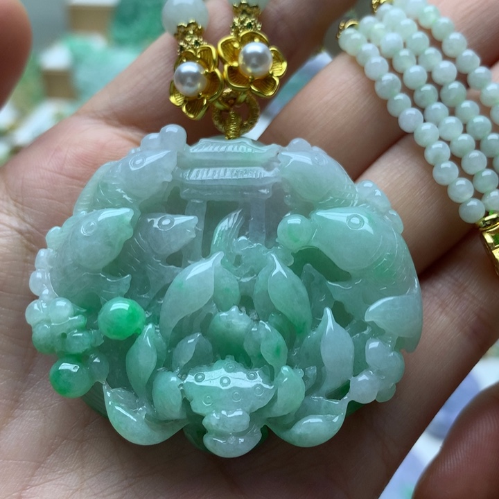 颈饰未镶嵌翡翠翡翠