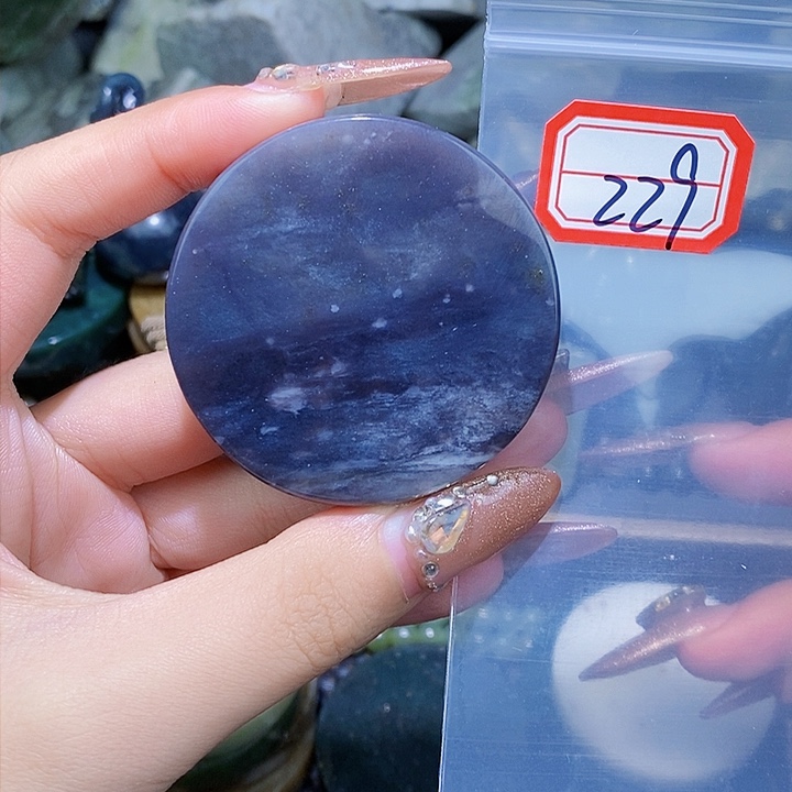 和田玉和田玉边角料随机发未镶嵌