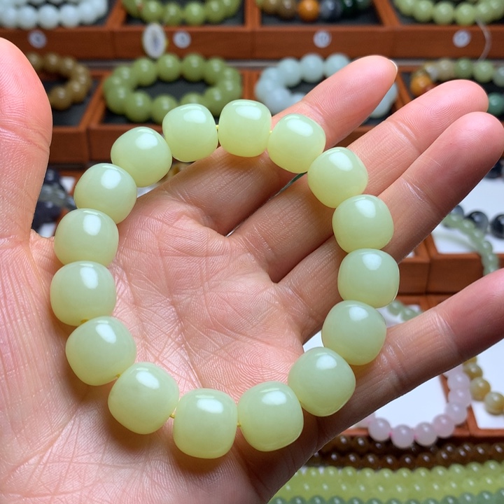 和田玉手串未镶嵌