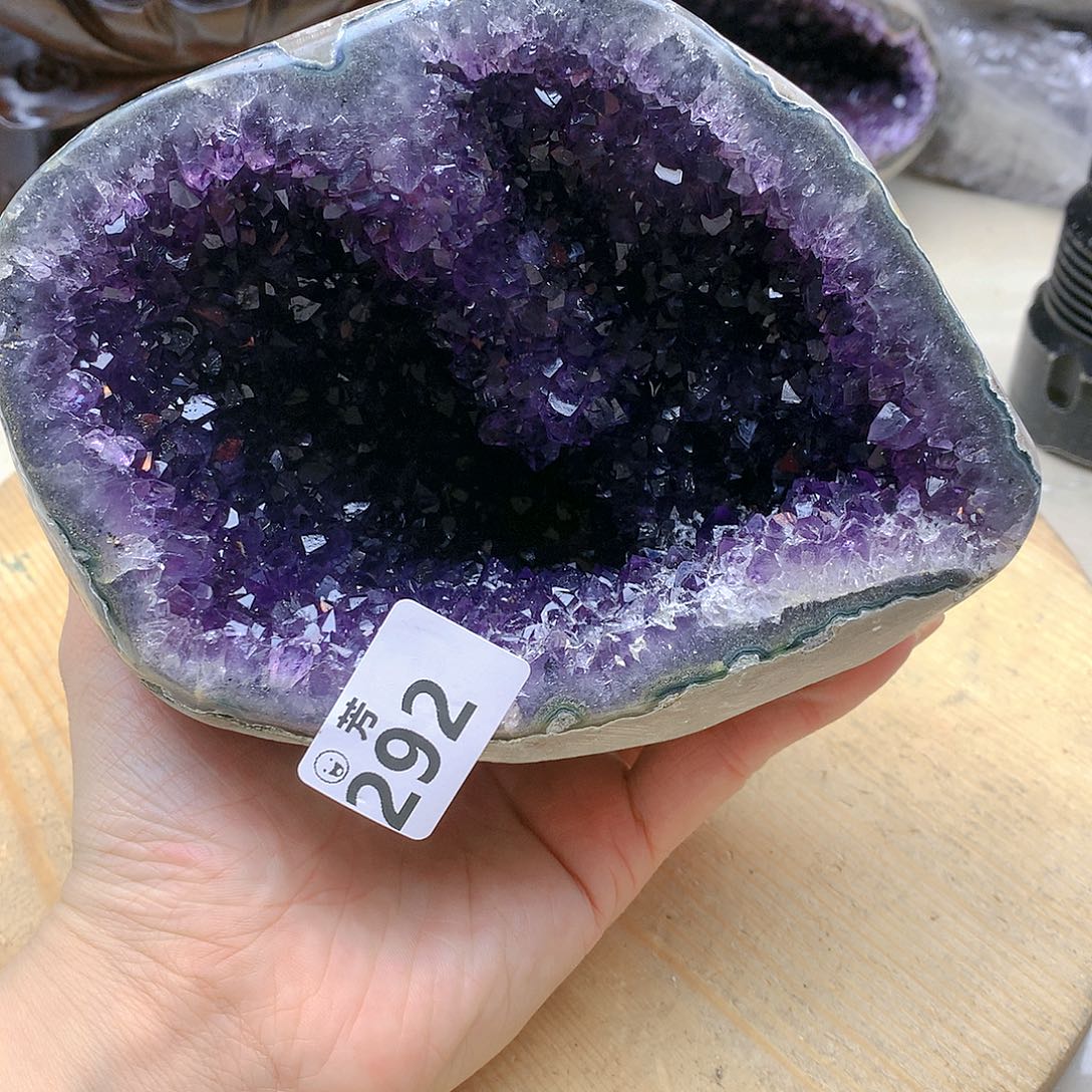 紫晶大型摆件（非配饰）未镶嵌