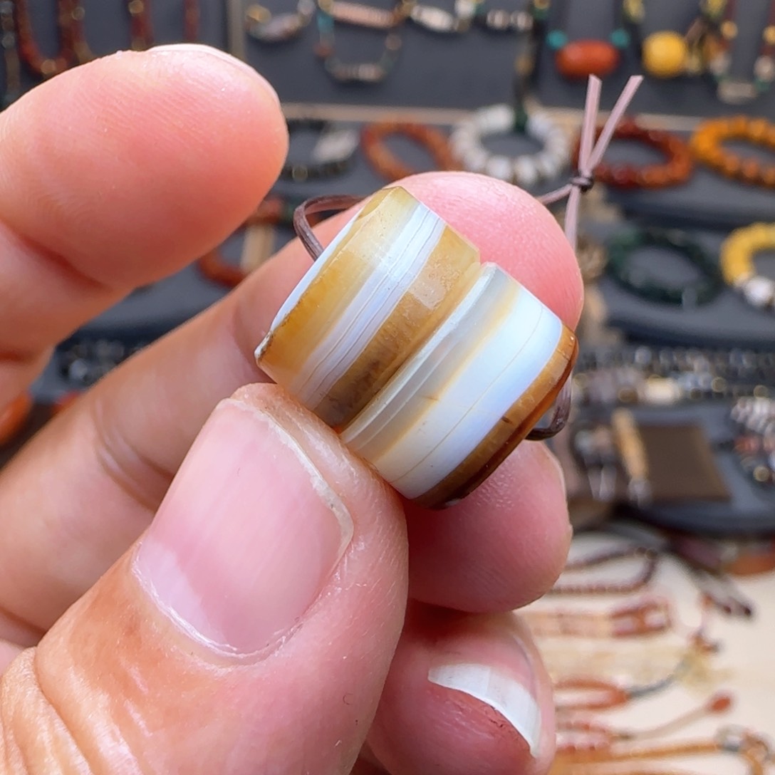 玛瑙/玉髓颈饰未镶嵌x h k g h j j