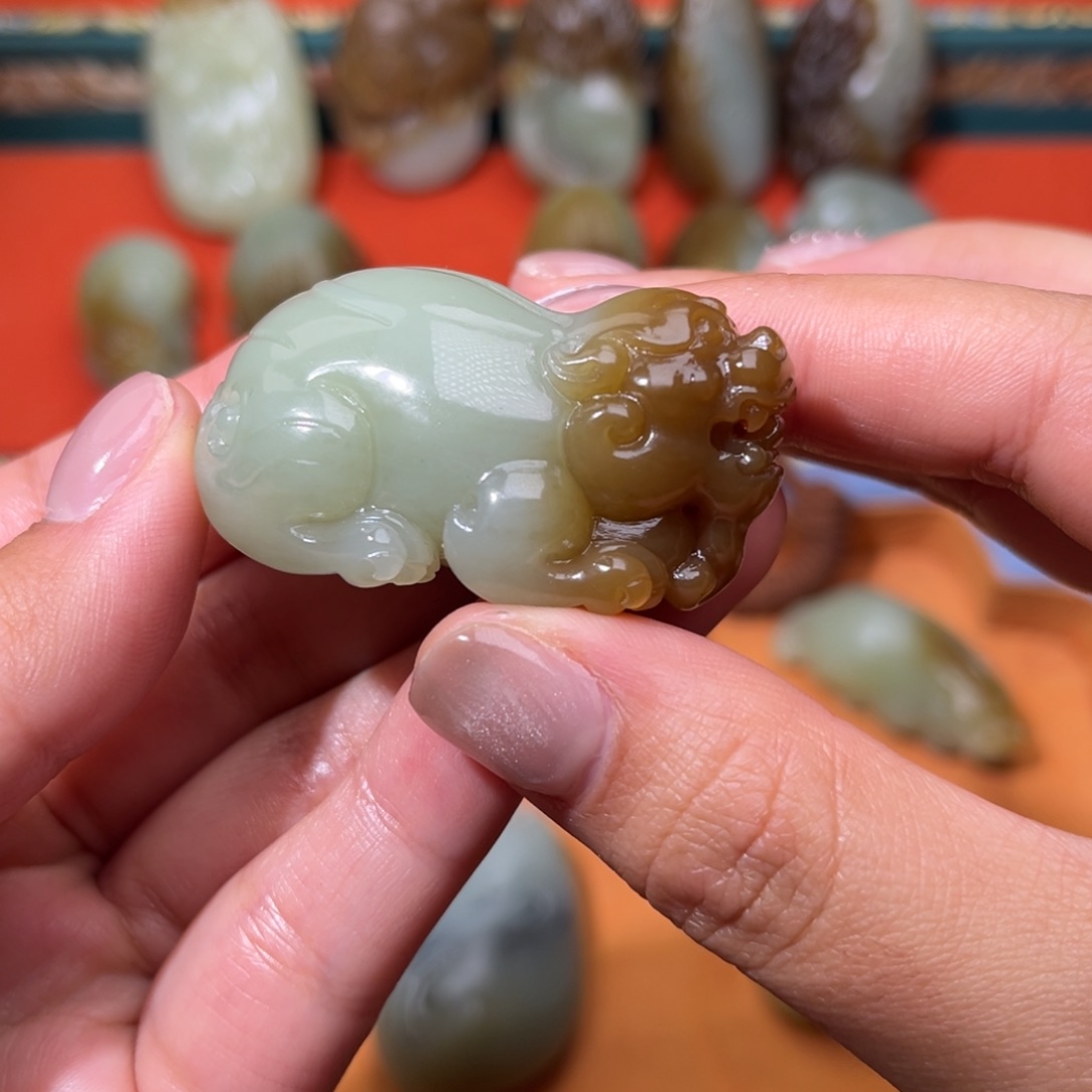 和田玉（糖玉）未镶嵌挂件