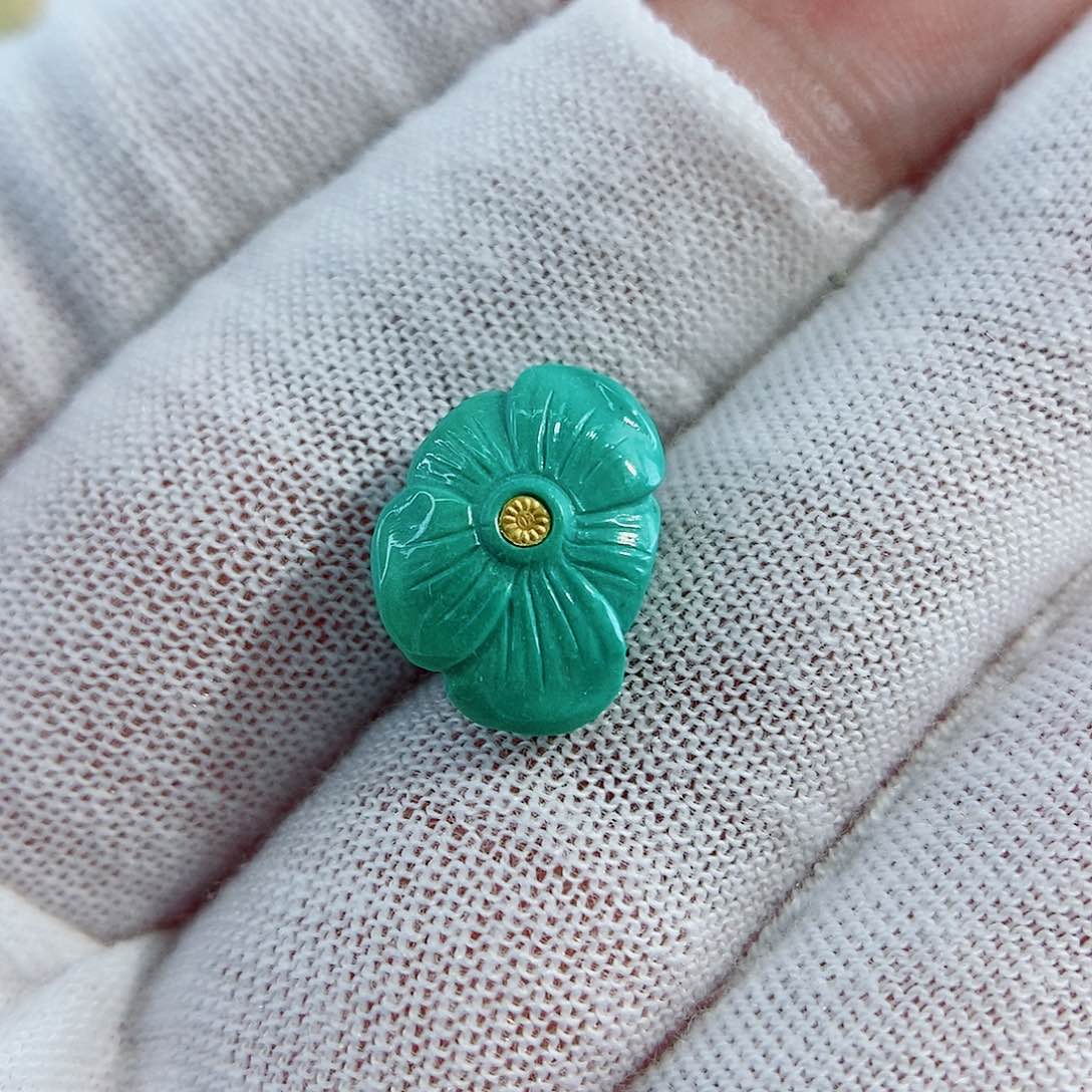 未镶嵌绿松石珠宝奇石