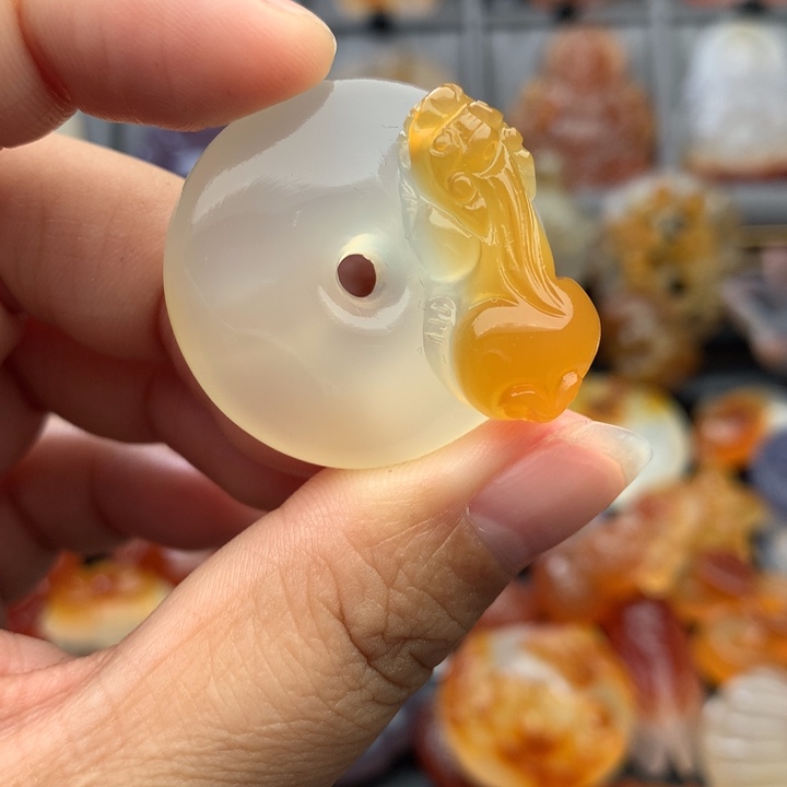 喵***鱼玛瑙/玉髓未镶嵌颈饰