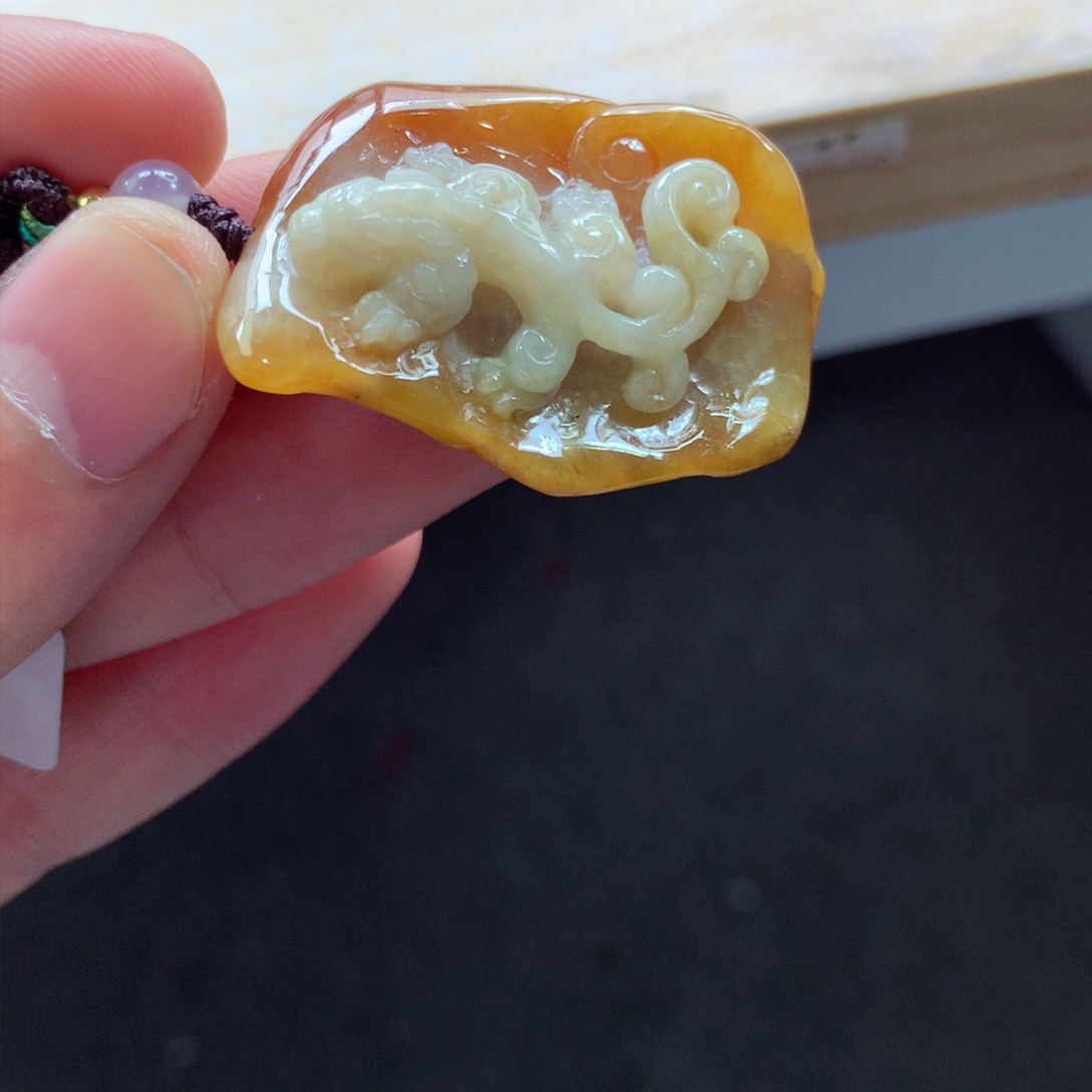 翡翠颈饰未镶嵌吊坠