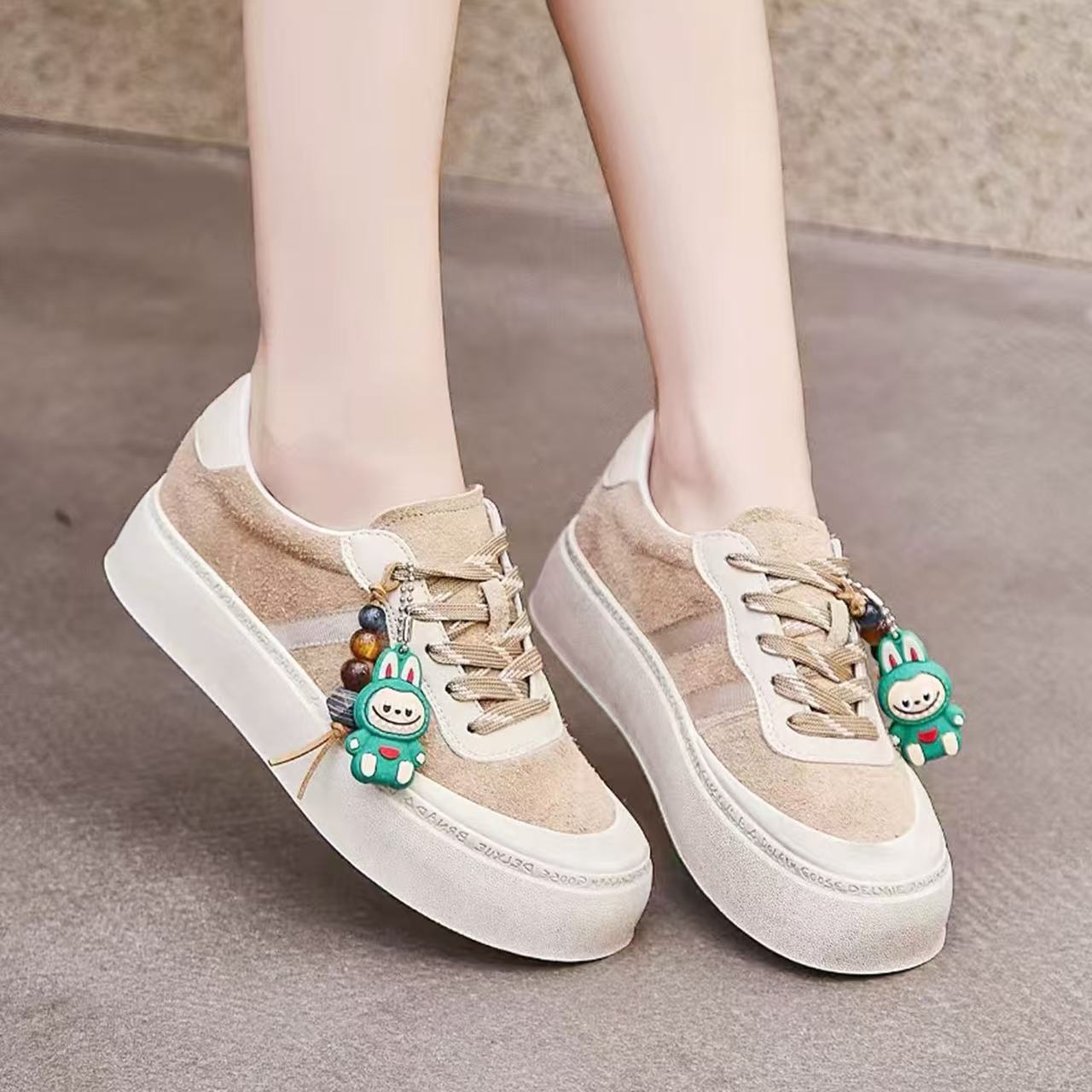 C9681  米白色 时尚板鞋女2025新款百搭运动休闲鞋