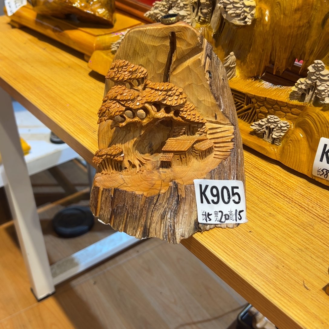 楠木崖柏木雕木雕