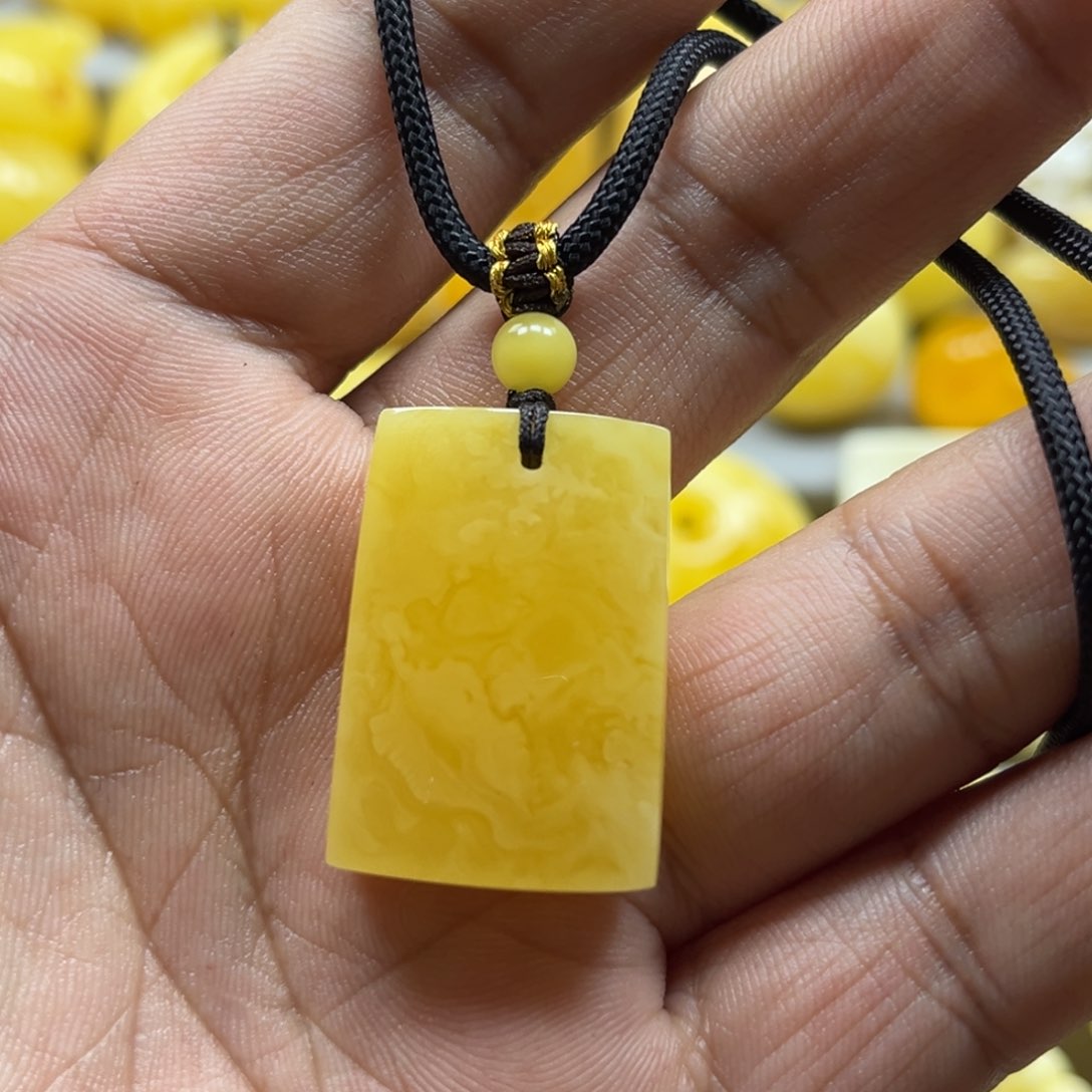 蜜蜡珠宝奇石未镶嵌