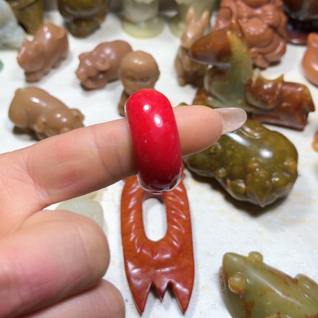 白玉菩提吊坠白玉菩提吊坠