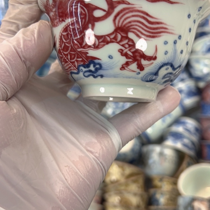 瓷片白青花釉里红鱼化龙压手杯主人杯全品