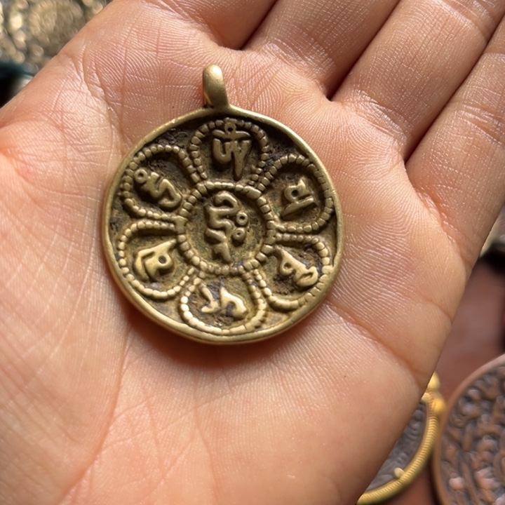 琉璃颈饰金***哥喜欢的朋友