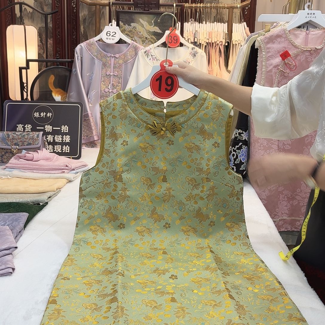 美***6非遗传承人的精神风貌