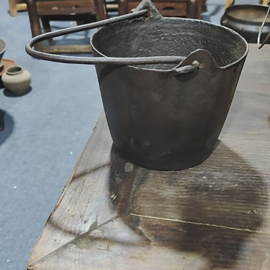 黄***紫榆门匠坊民俗创意空间的原生态老物件