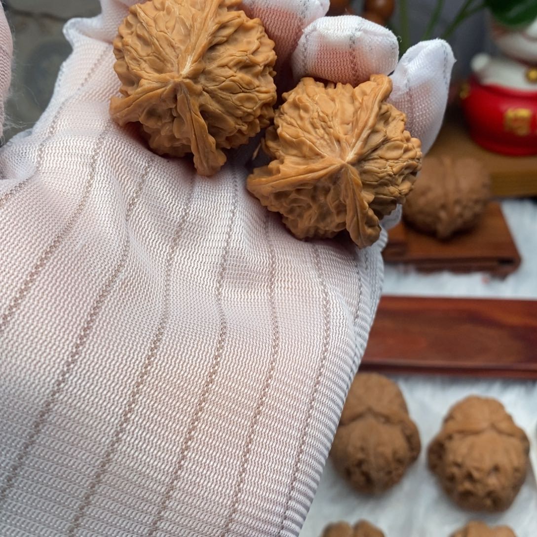 文玩核桃吊坠38尺寸三棱