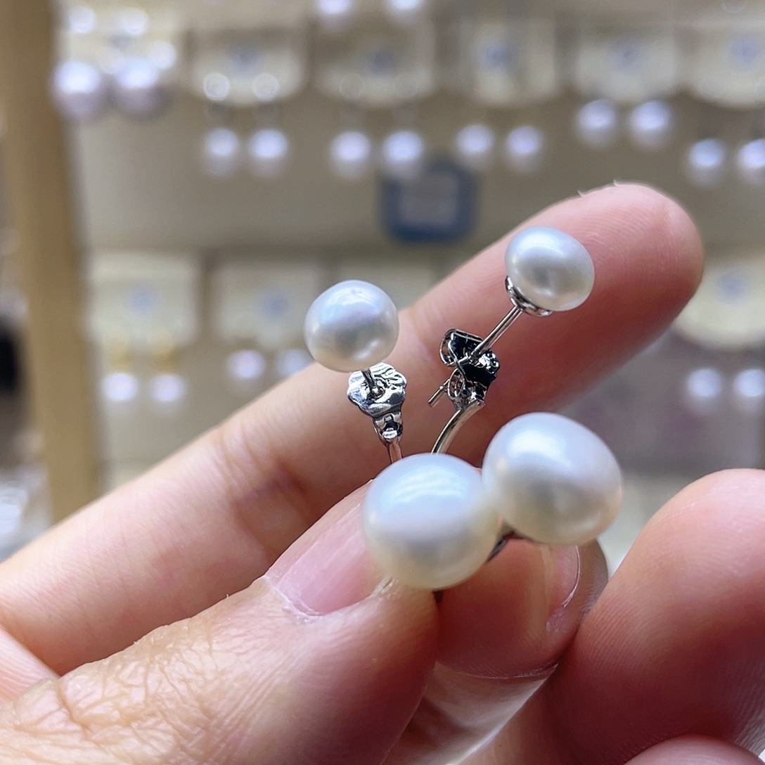 银S925镶嵌淡水珍珠耳饰