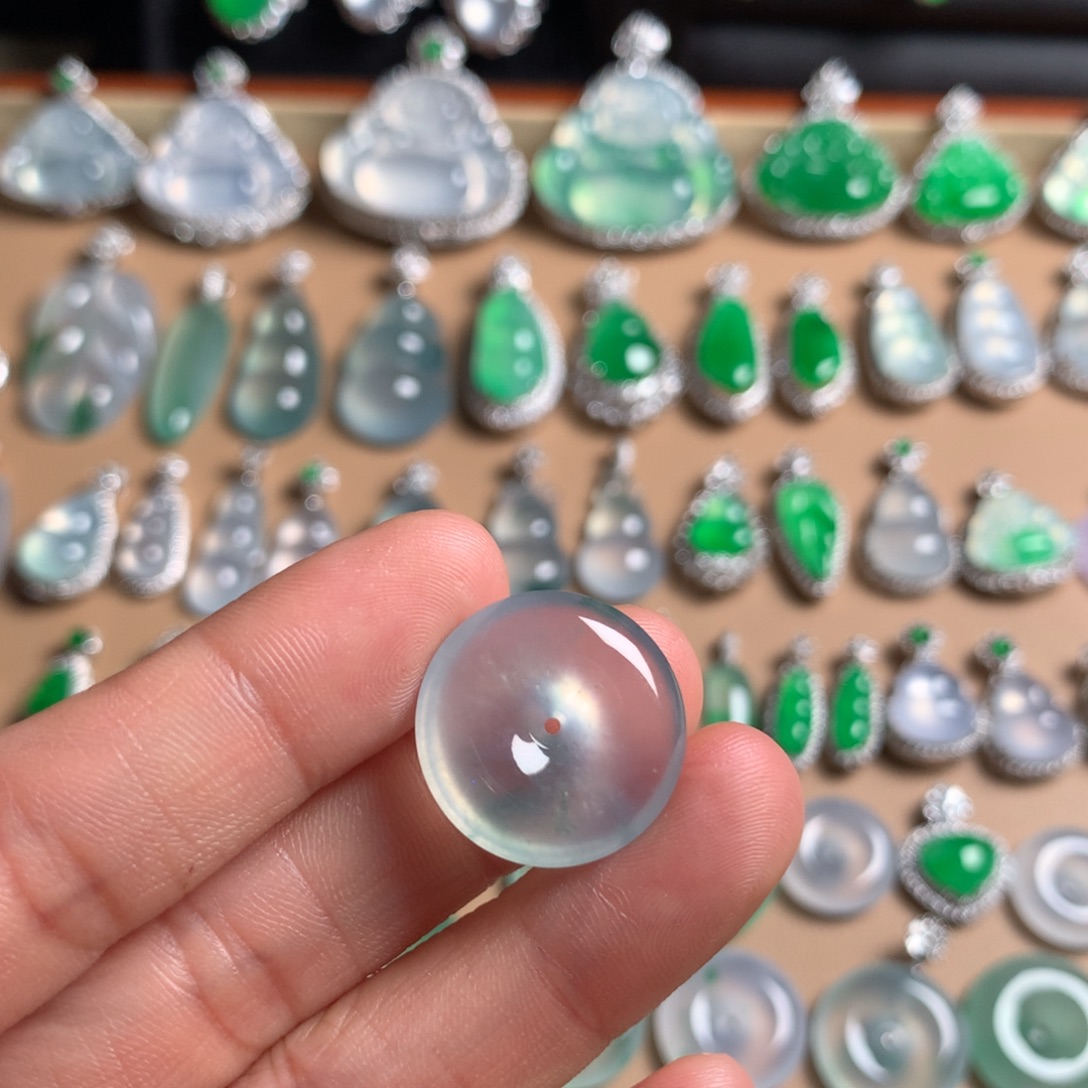 翡翠未镶嵌颈饰炸光玻璃种平安扣