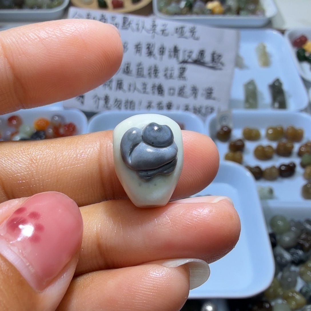 和田玉未镶嵌珠宝奇石