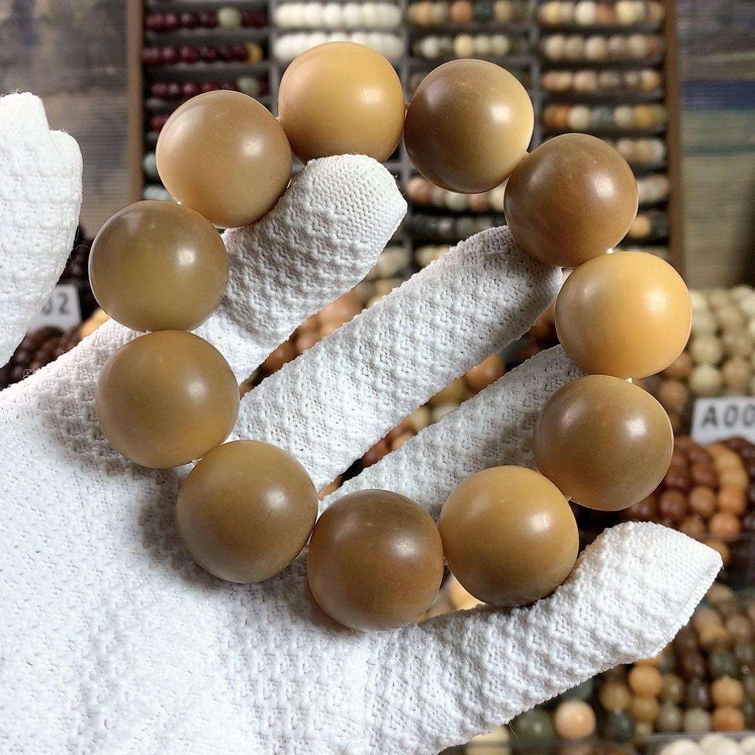 【闪购商品】菩提根/象牙果手串七*