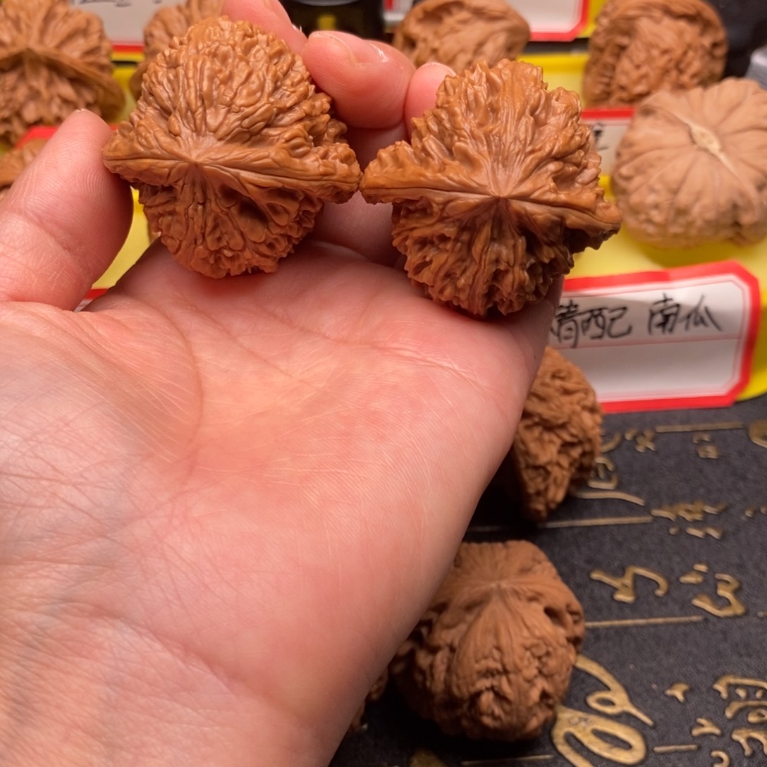 叁***余吊坠文玩核桃高炮南疆