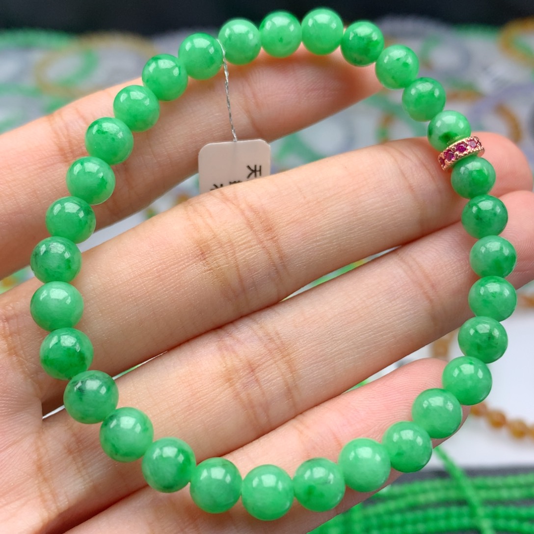 未镶嵌翡翠手链卡