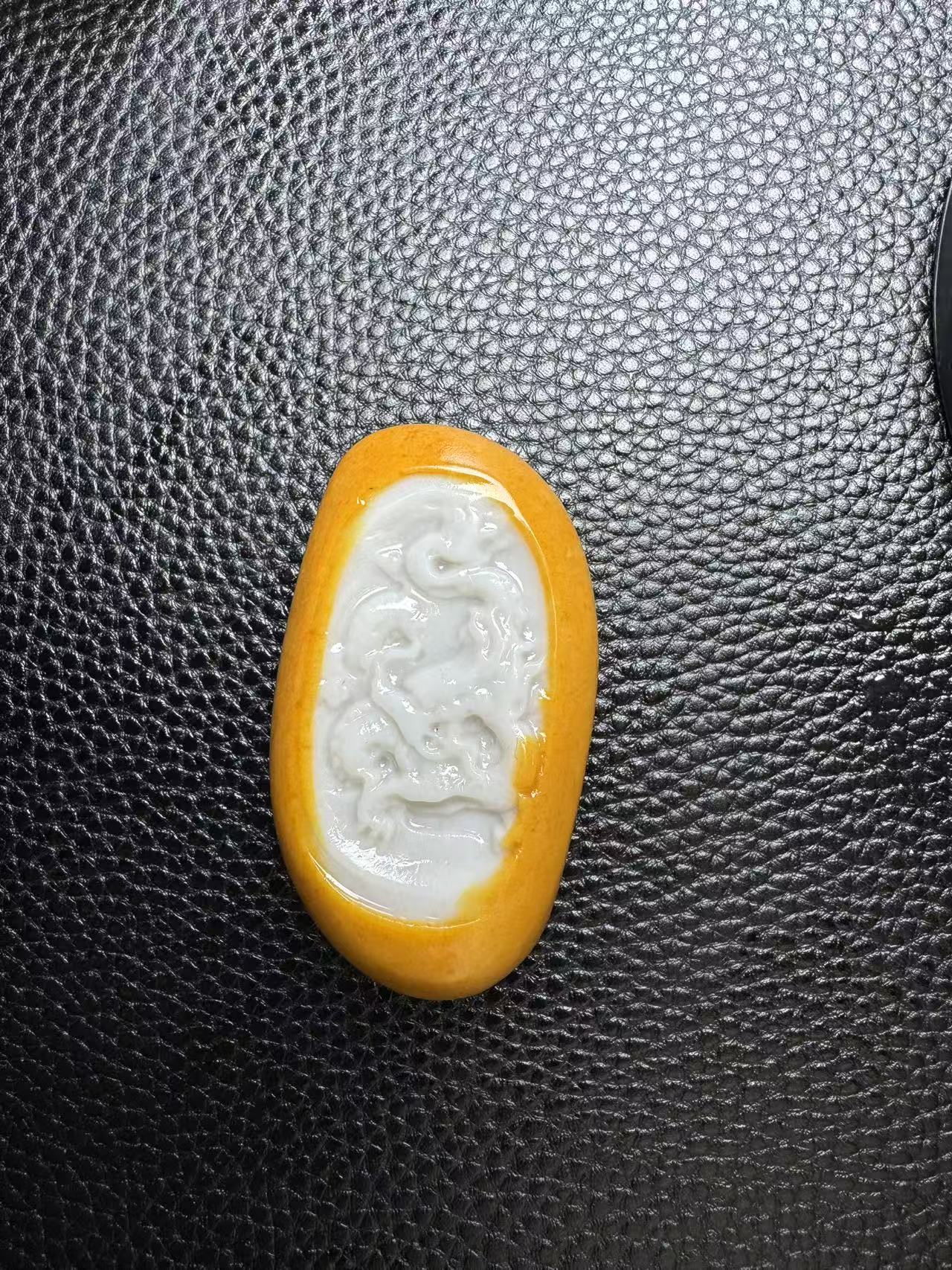 和田玉大龙吊坠1