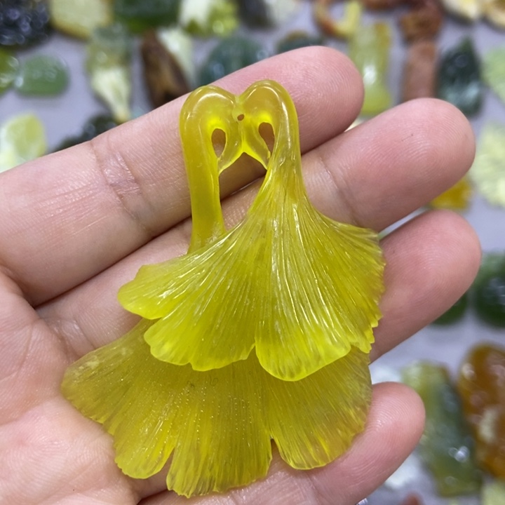 未镶嵌蛇纹石玉挂件
