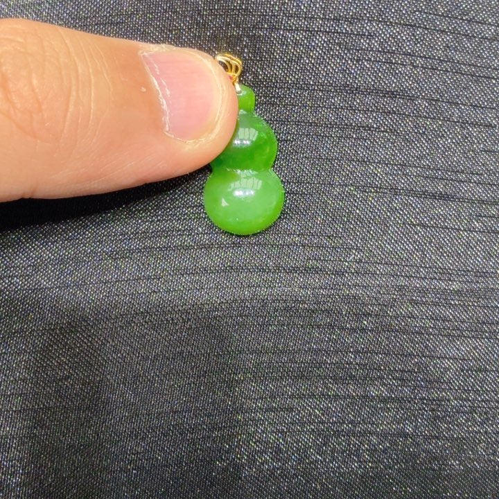 和田玉（碧玉）颈饰18K金镶嵌