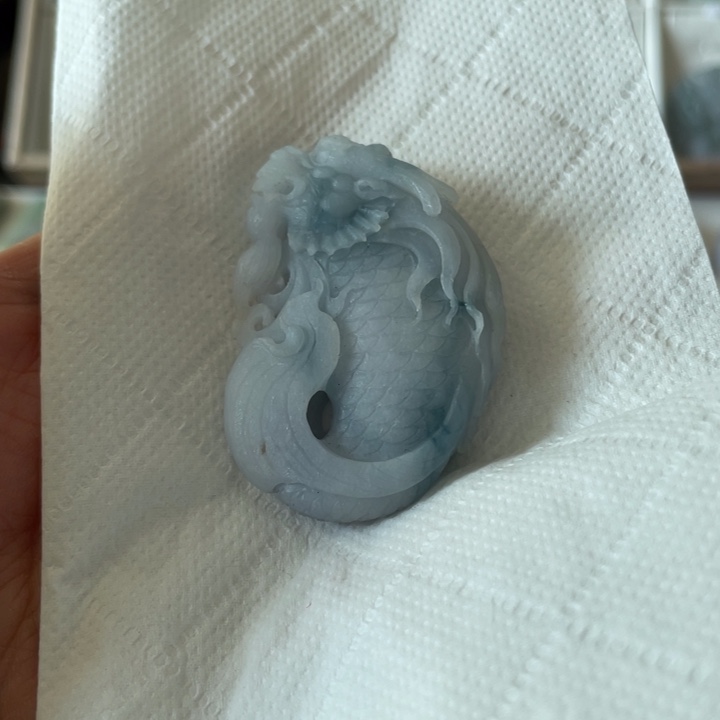 定制翡翠未镶嵌龙鱼 毛货 无鉴赏期