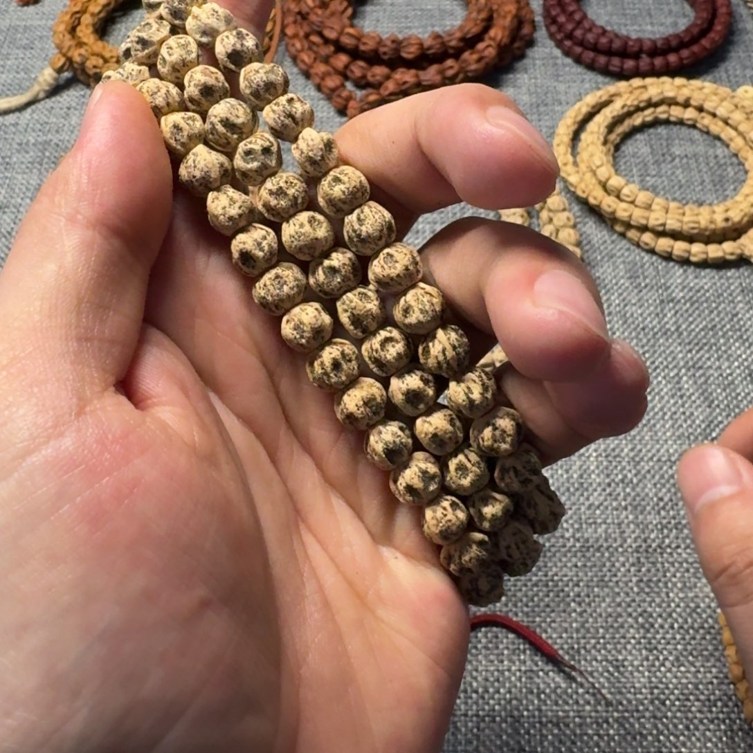 柏香籽/百香籽手串R****哥