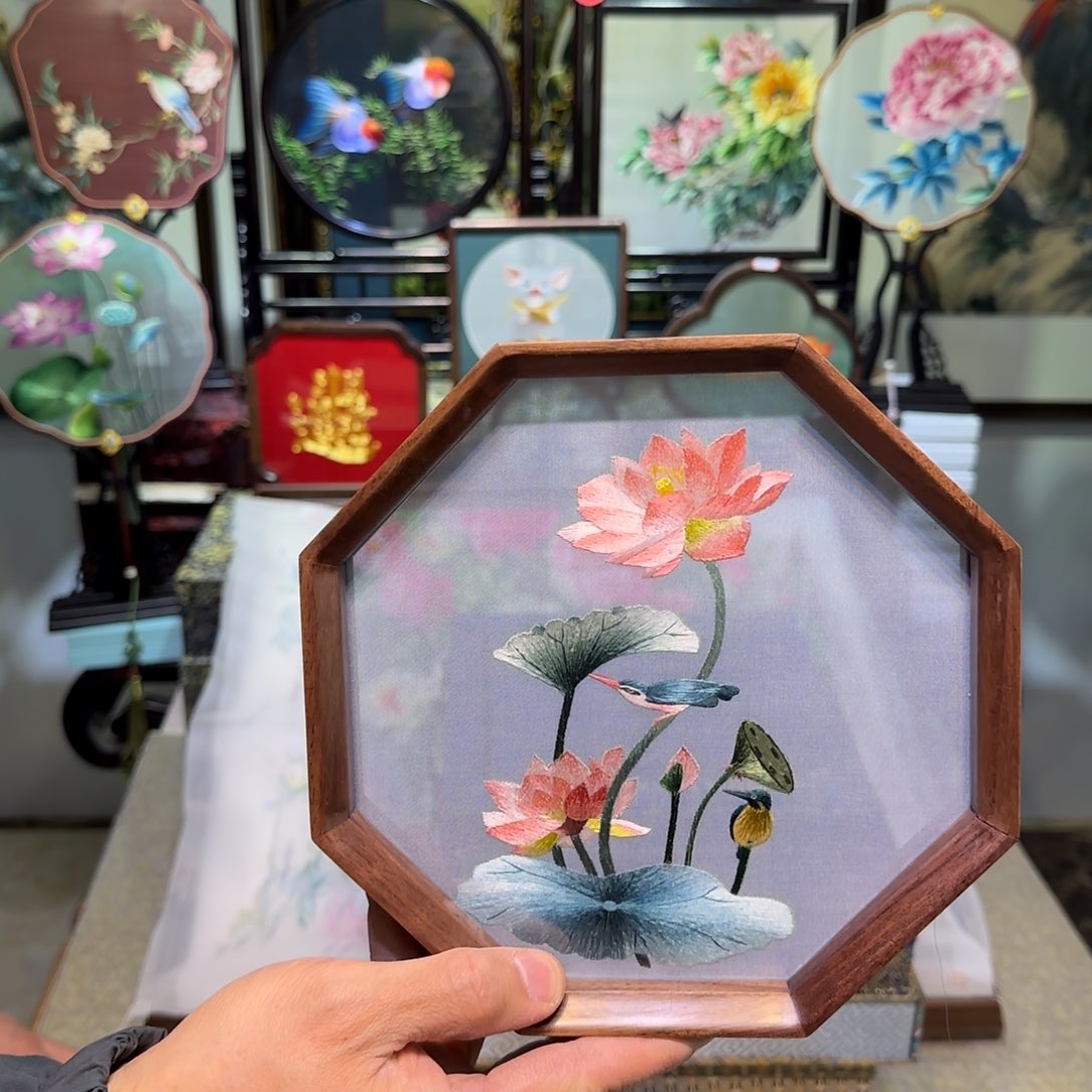 刺绣刺绣工艺精湛