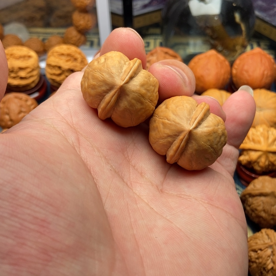 文玩核桃把件溪***响小海豚