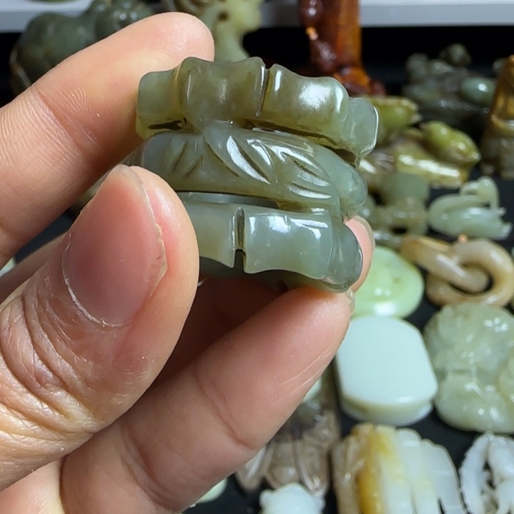 和田玉（糖玉）挂件未镶嵌