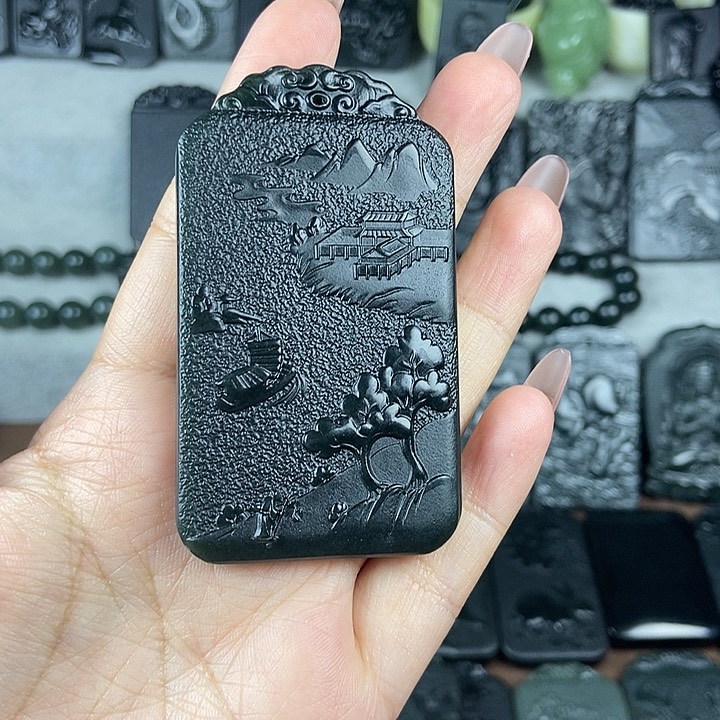 和田玉颈饰未镶嵌