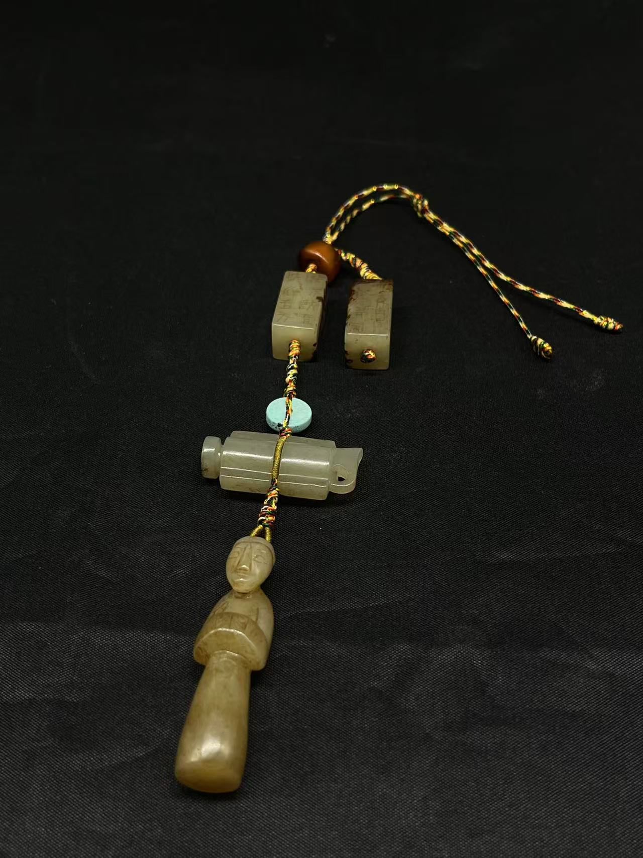 和田白玉土沁三宝