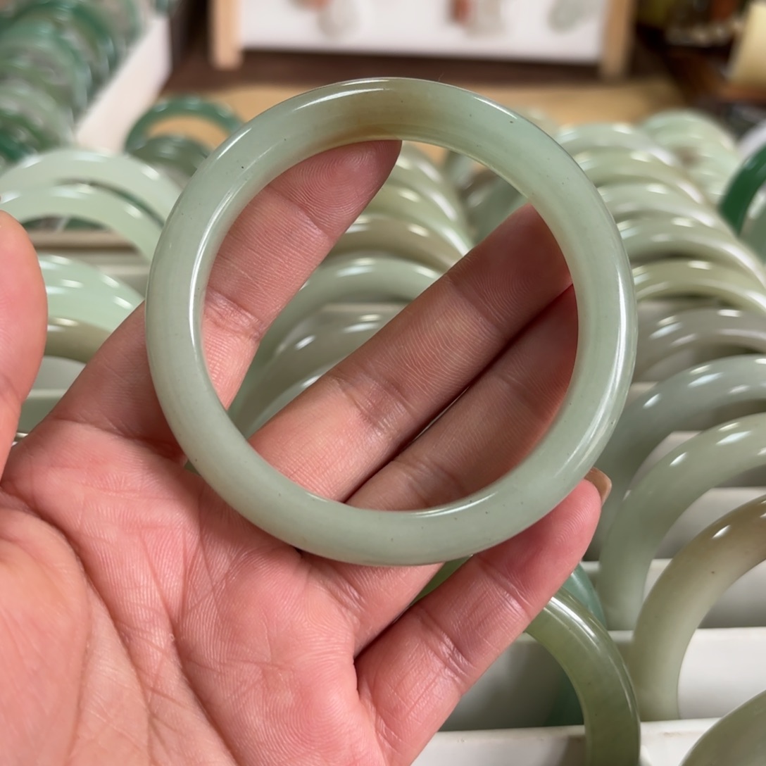 未镶嵌手镯东陵石深****亮