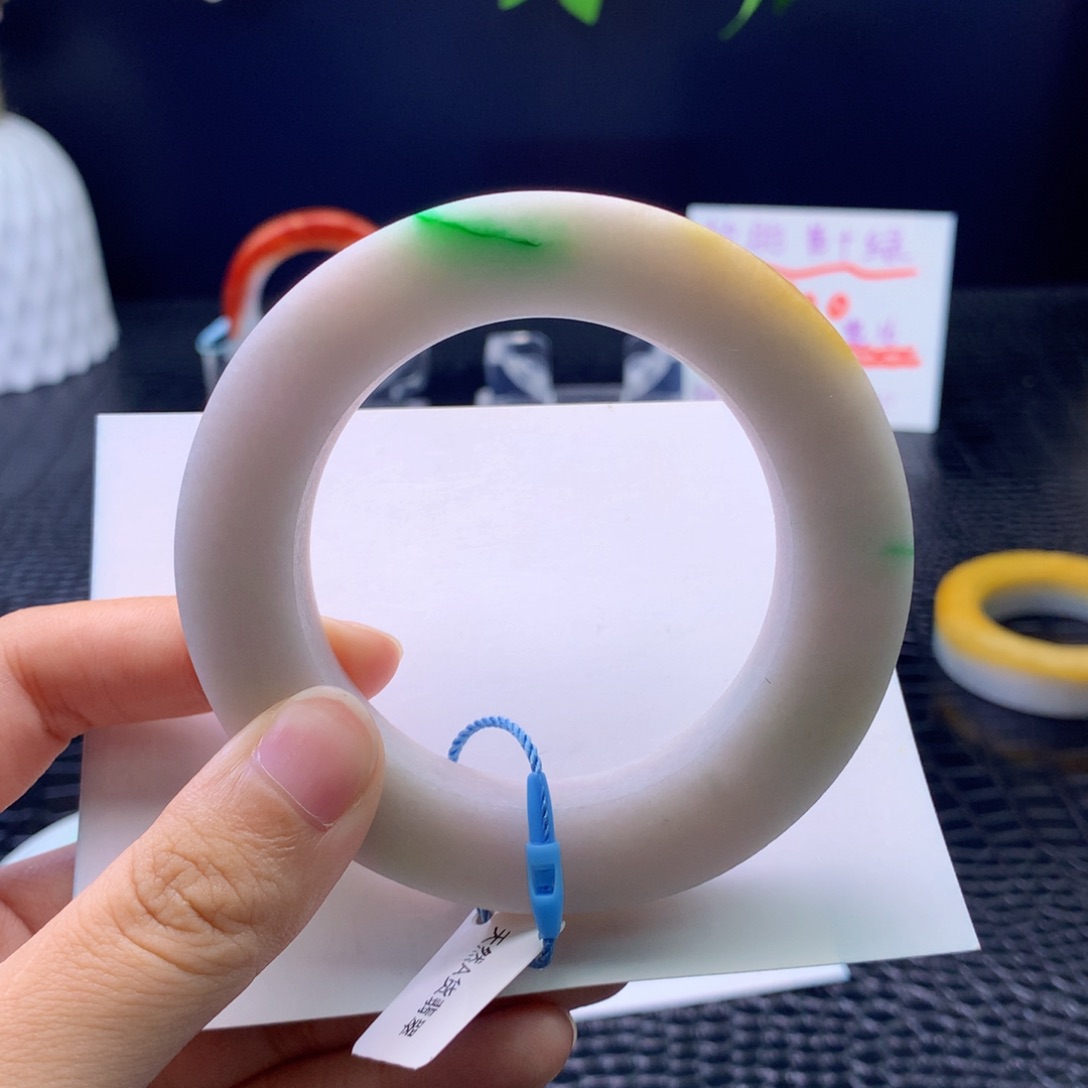 1***9定制翡翠手镯未镶嵌