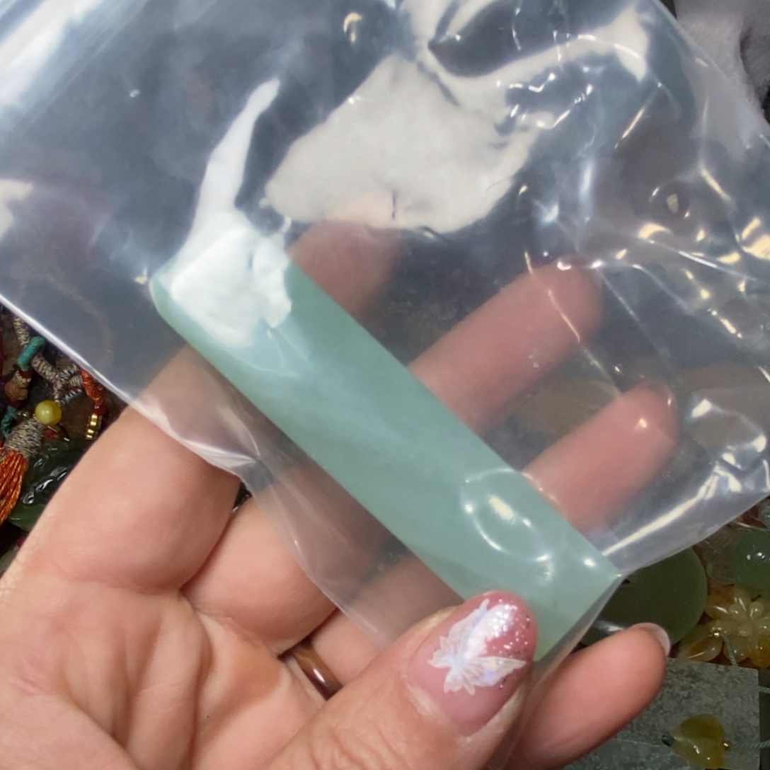 程***森蛇纹石玉合金颈饰