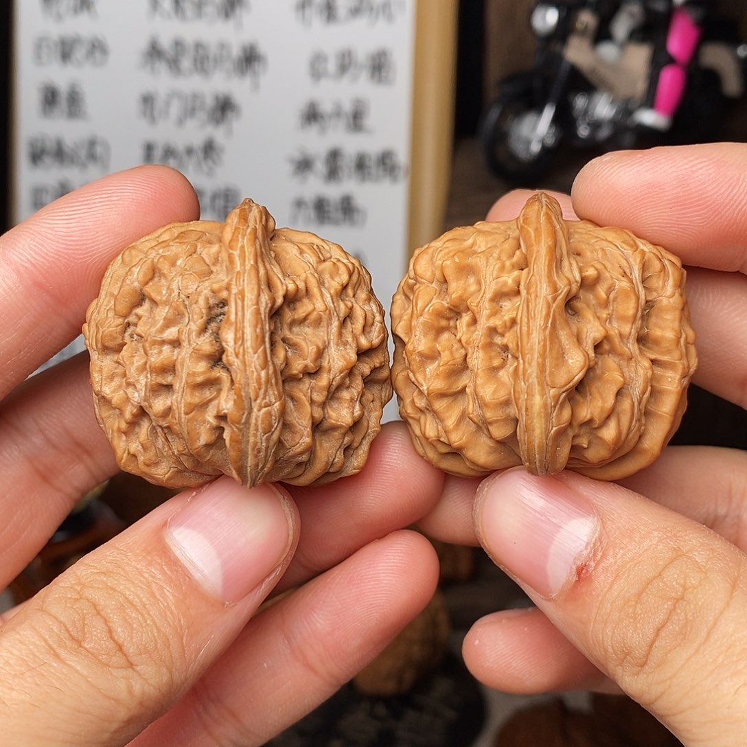 文玩核桃吊坠楼子