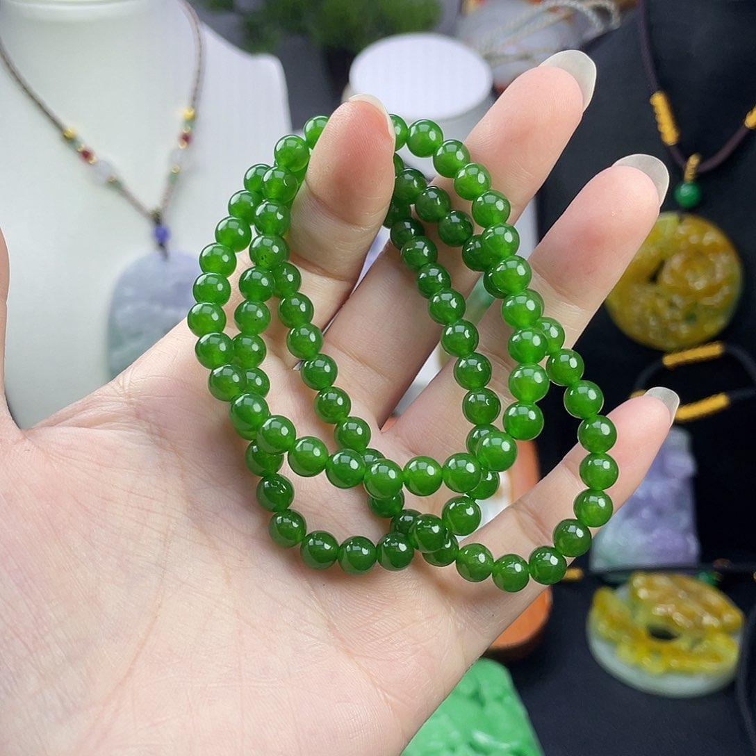 翡翠足铂镶嵌吊坠(赠链)