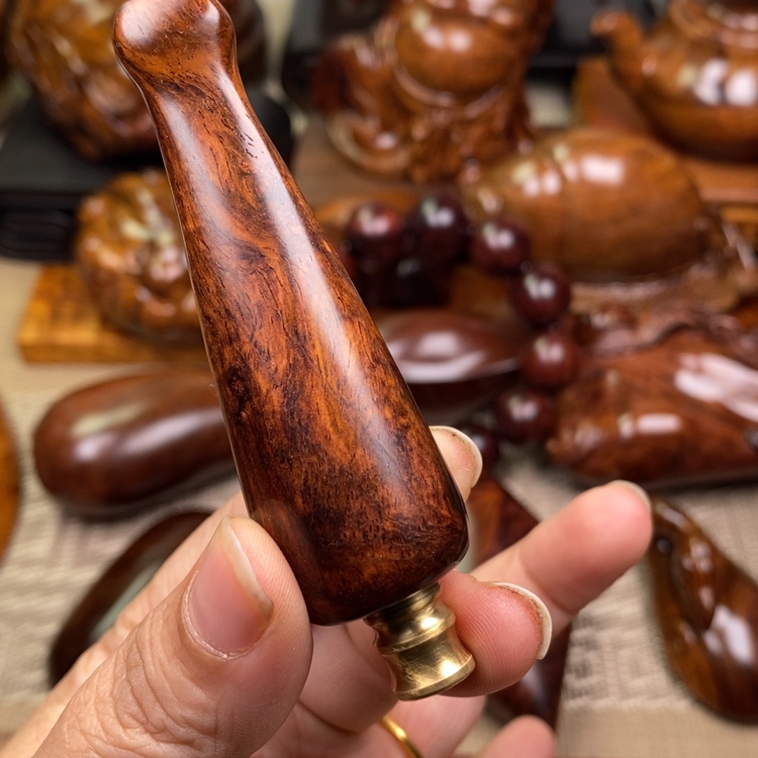 黄花梨/降香黄檀把件