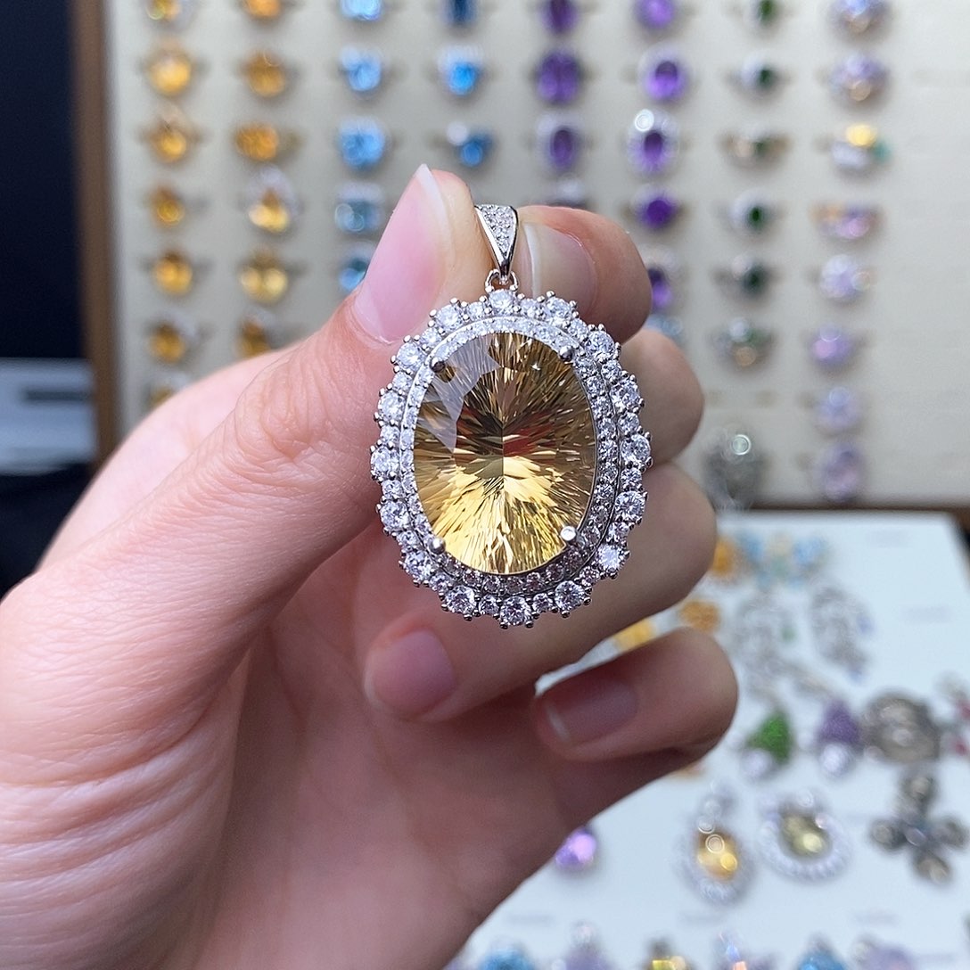 黄晶吊坠(不含链)银S925镶嵌（一物一证）